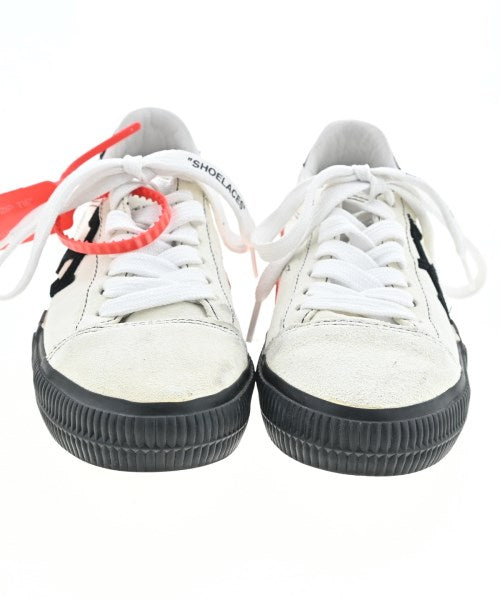 OFF-WHITE รองเท้าผ้าใบ