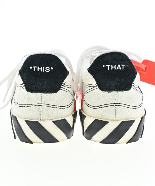 OFF-WHITE รองเท้าผ้าใบ