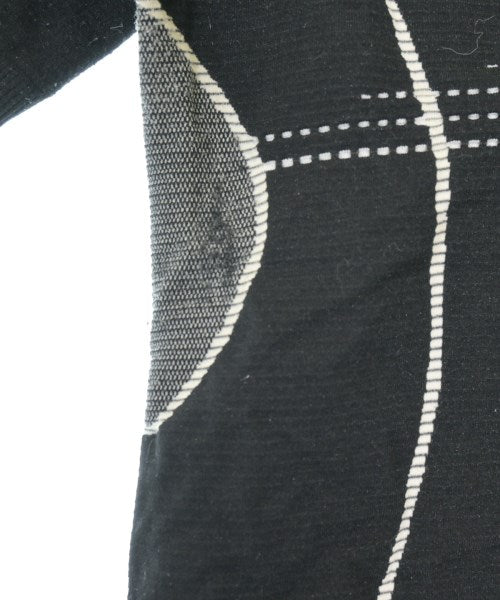 OFF-WHITE เสื้อยืด/เสื้อท็อปส์