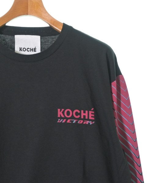 KOCHE เสื้อยืด/เสื้อท็อปส์