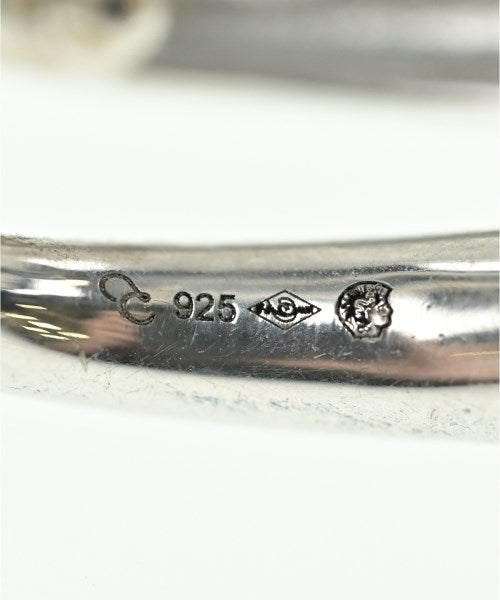 Charlotte Chesnais ต่างหู