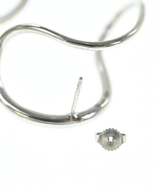 Charlotte Chesnais เจาะ