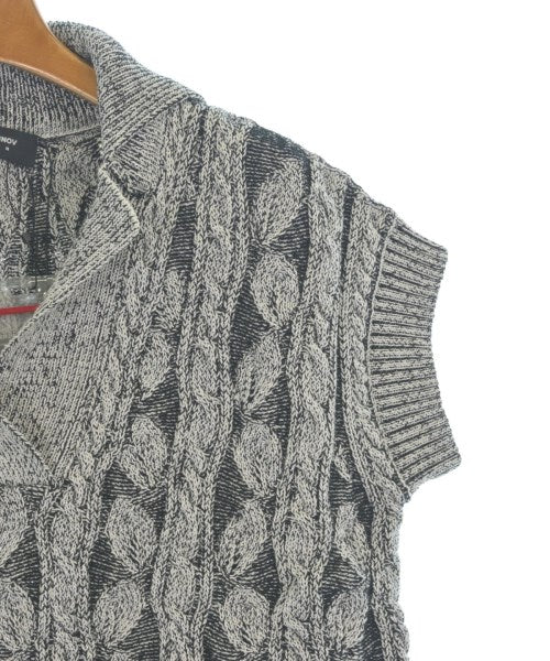 Kiko Kostadinov เสื้อกั๊ก