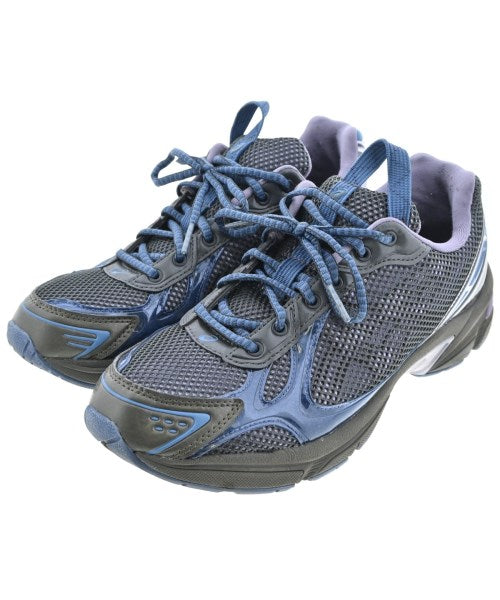 Kiko Kostadinov รองเท้าผ้าใบ