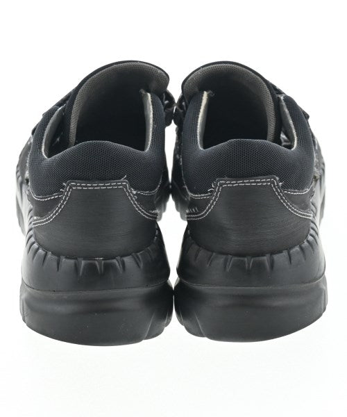 Kiko Kostadinov รองเท้าผ้าใบ