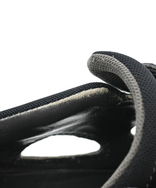 Kiko Kostadinov รองเท้าผ้าใบ