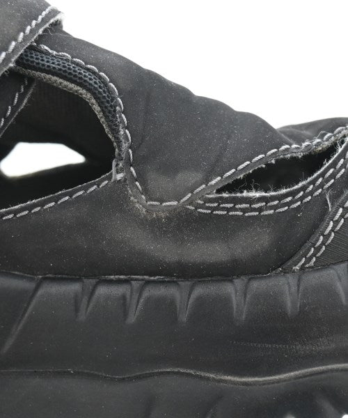 Kiko Kostadinov รองเท้าผ้าใบ