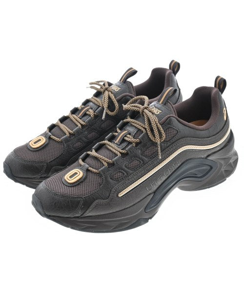 Kiko Kostadinov รองเท้าผ้าใบ