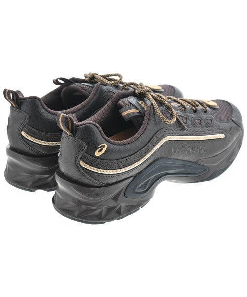 Kiko Kostadinov รองเท้าผ้าใบ