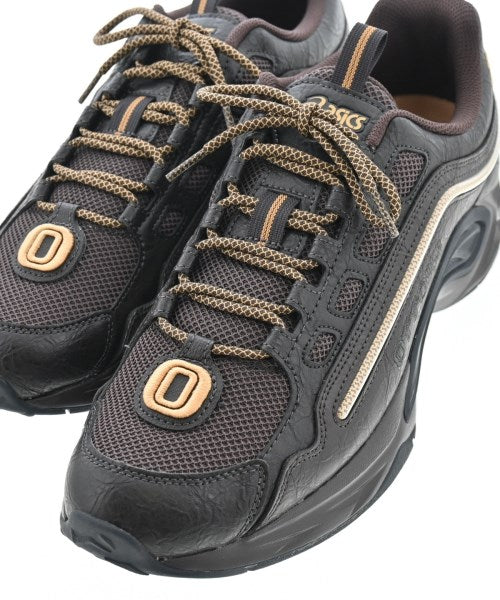 Kiko Kostadinov รองเท้าผ้าใบ