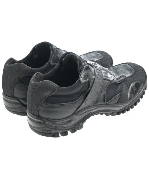 Kiko Kostadinov รองเท้าผ้าใบ