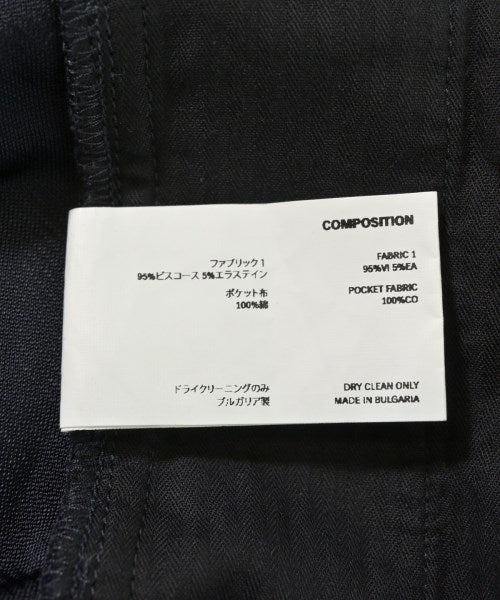 Kiko Kostadinov กางเกงขาสั้น