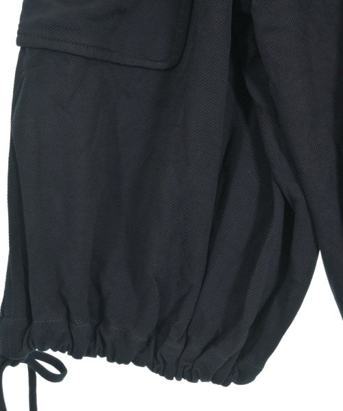 Kiko Kostadinov กางเกงขาสั้น