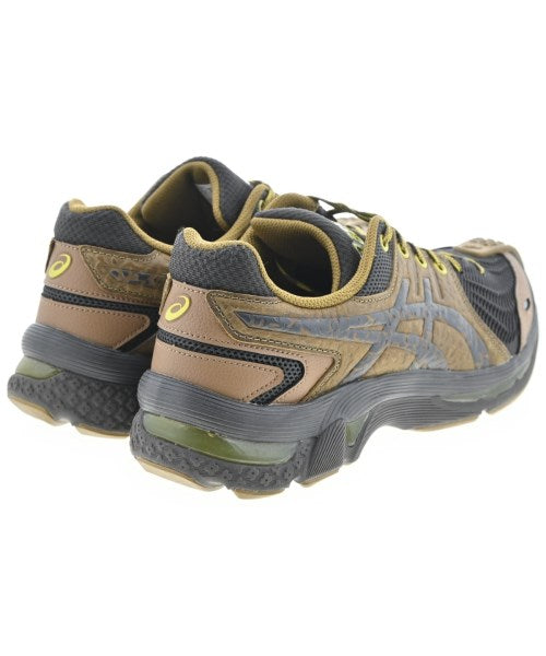 Kiko Kostadinov รองเท้าผ้าใบ