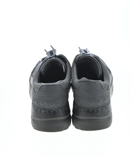 Kiko Kostadinov รองเท้าผ้าใบ