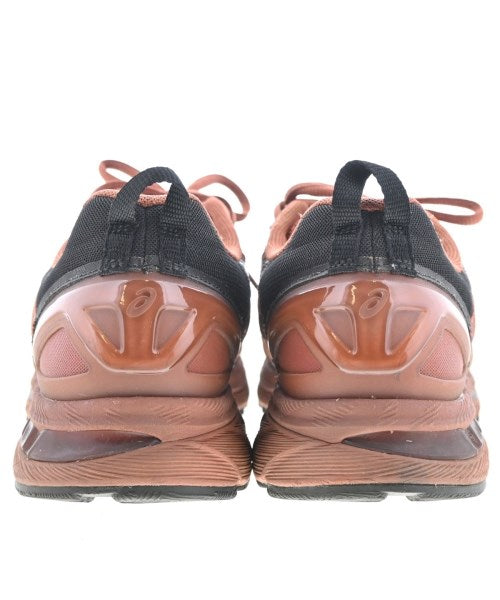 Kiko Kostadinov รองเท้าผ้าใบ
