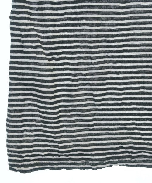 me ISSEY MIYAKE แขนกุด