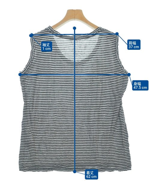me ISSEY MIYAKE แขนกุด