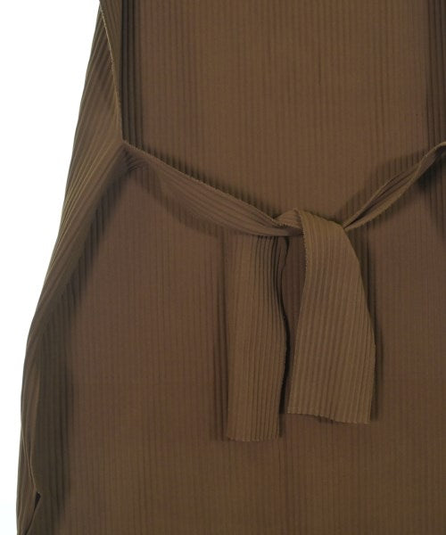 me ISSEY MIYAKE ชุดเดรส