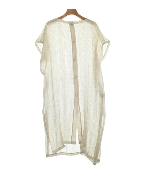 me ISSEY MIYAKE ชุดเดรส