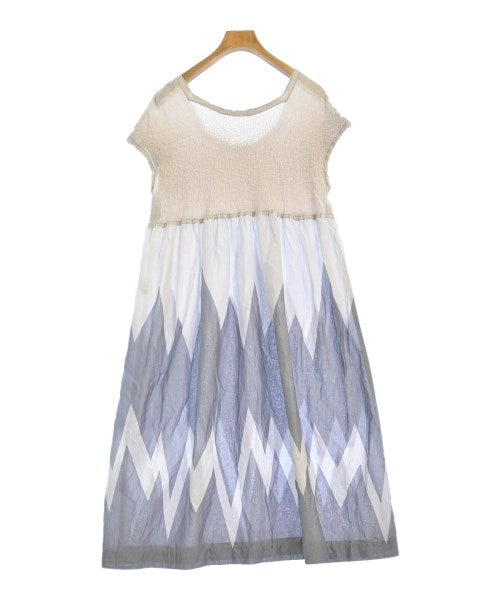 me ISSEY MIYAKE ชุดเดรส