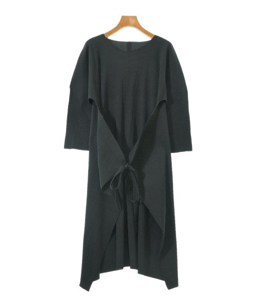 me ISSEY MIYAKE ชุดเดรส