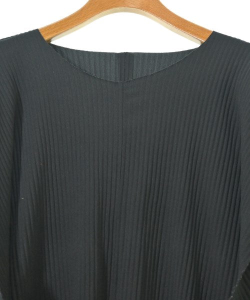 me ISSEY MIYAKE ชุดเดรส