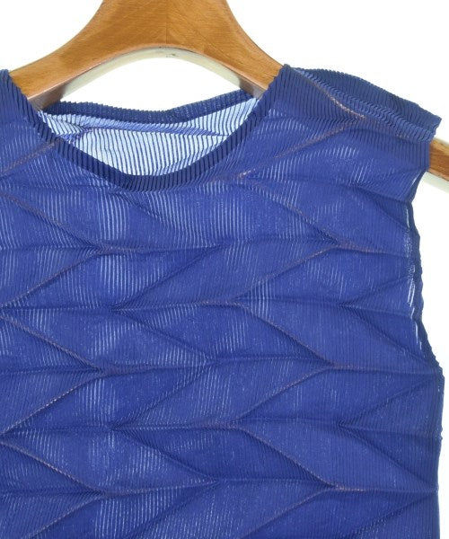 me ISSEY MIYAKE เสื้อลำลอง