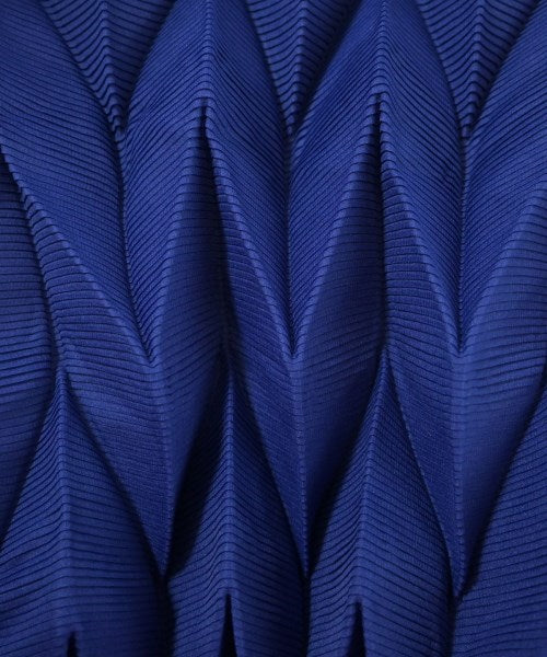 me ISSEY MIYAKE เสื้อลำลอง