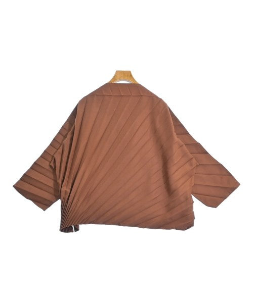 me ISSEY MIYAKE เสื้อลำลอง