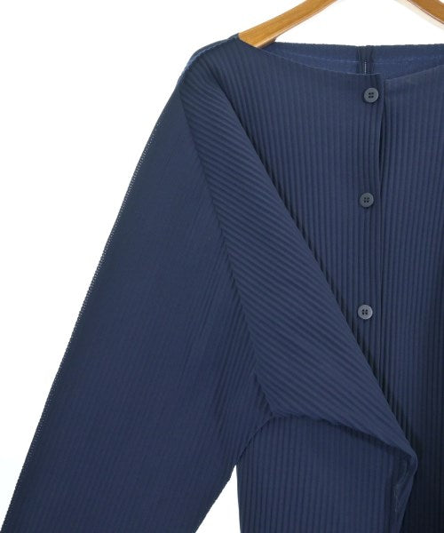 me ISSEY MIYAKE เสื้อลำลอง