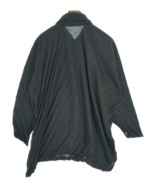 me ISSEY MIYAKE เสื้อลำลอง