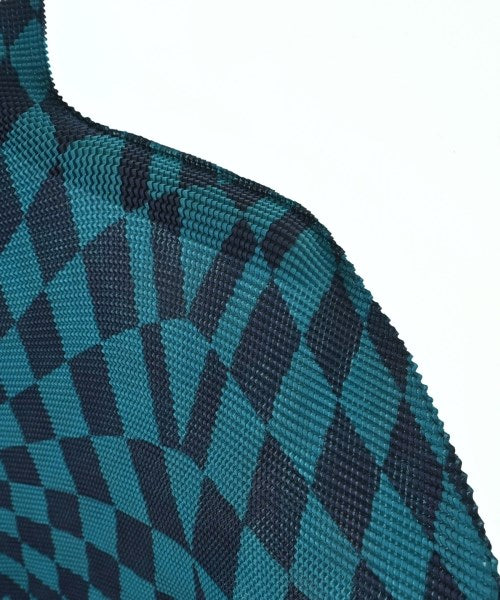 me ISSEY MIYAKE เสื้อสตรี