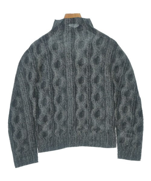 me ISSEY MIYAKE เสื้อยืด/เสื้อท็อปส์