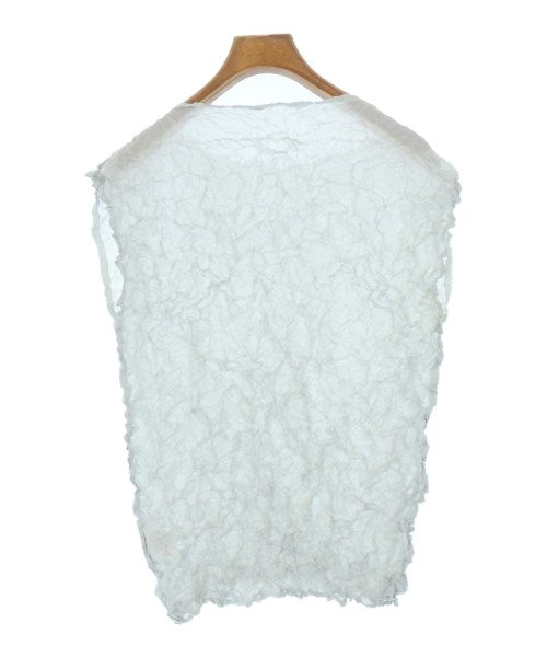 me ISSEY MIYAKE แขนกุด