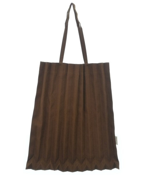 me ISSEY MIYAKE กระเป๋าถือขนาดใหญ่