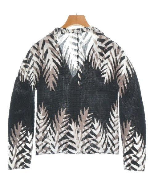 me ISSEY MIYAKE เสื้อลำลอง