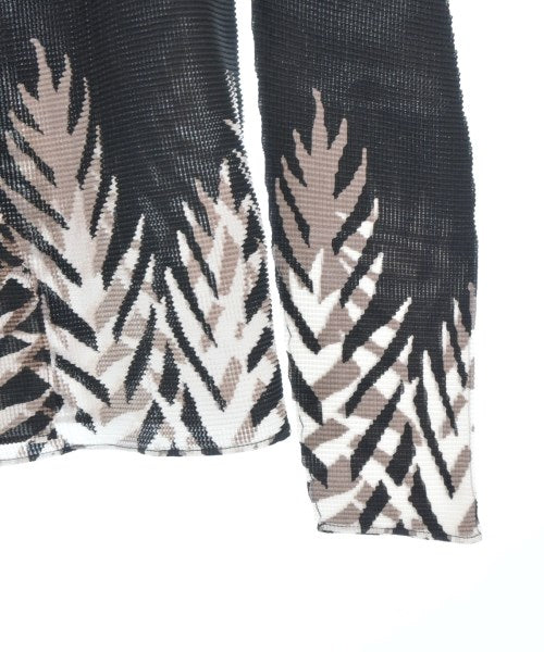 me ISSEY MIYAKE เสื้อลำลอง