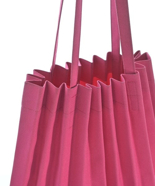 me ISSEY MIYAKE กระเป๋าถือขนาดใหญ่
