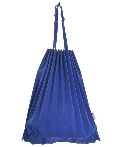 me ISSEY MIYAKE กระเป๋าถือขนาดใหญ่