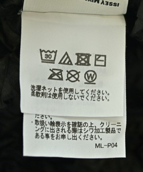 me ISSEY MIYAKE แจ็คเก็ตเบลาส์ อื่น