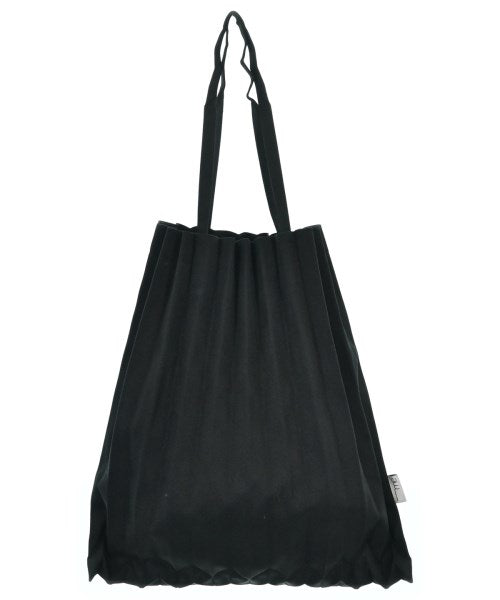 me ISSEY MIYAKE กระเป๋าถือขนาดใหญ่