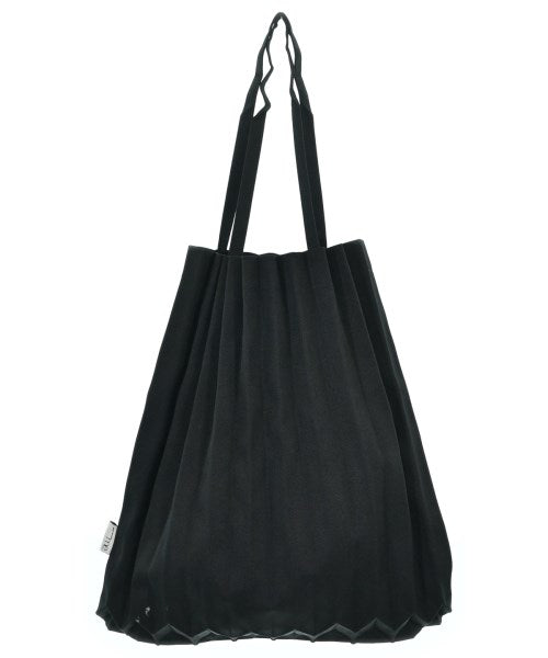 me ISSEY MIYAKE กระเป๋าถือขนาดใหญ่