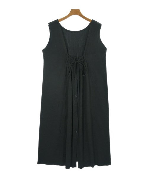 me ISSEY MIYAKE ชุดเดรส