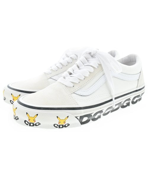 CDG รองเท้าผ้าใบ