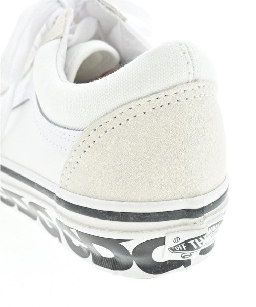 CDG รองเท้าผ้าใบ