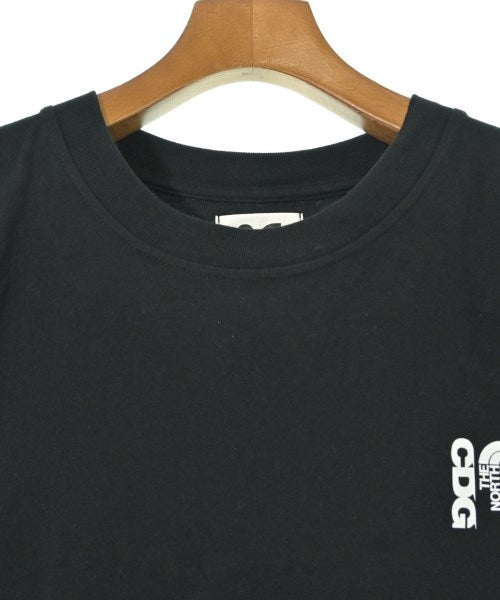 CDG เสื้อยืด/เสื้อท็อปส์