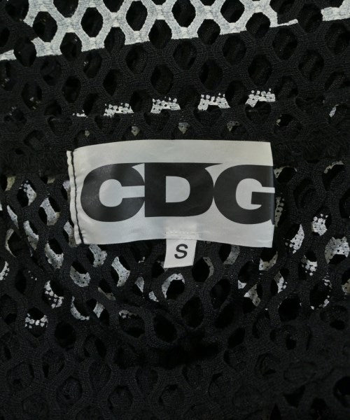CDG เสื้อยืด/เสื้อท็อปส์