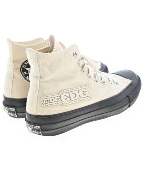 CDG รองเท้าผ้าใบ