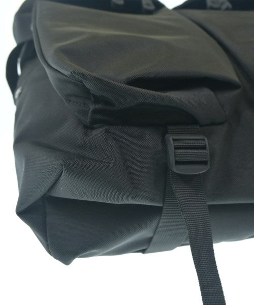 CDG กระเป๋าถือขนาดใหญ่